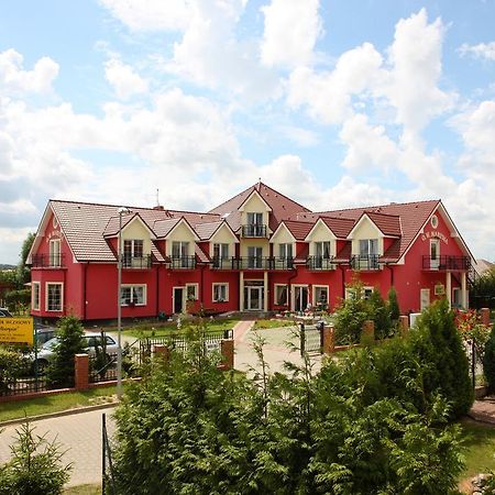 Osrodek Wczasowy Marysia Hotel Niechorze Kültér fotó